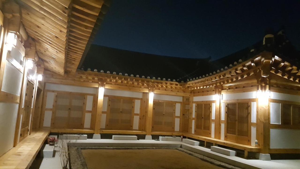 לינה וארוחת בוקר גייאונגג'ו Sieunjae מראה חיצוני תמונה
